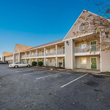 Hometowne Studios By Red Roof Spartanburg - Asheville Highway Southern Shops ภายนอก รูปภาพ